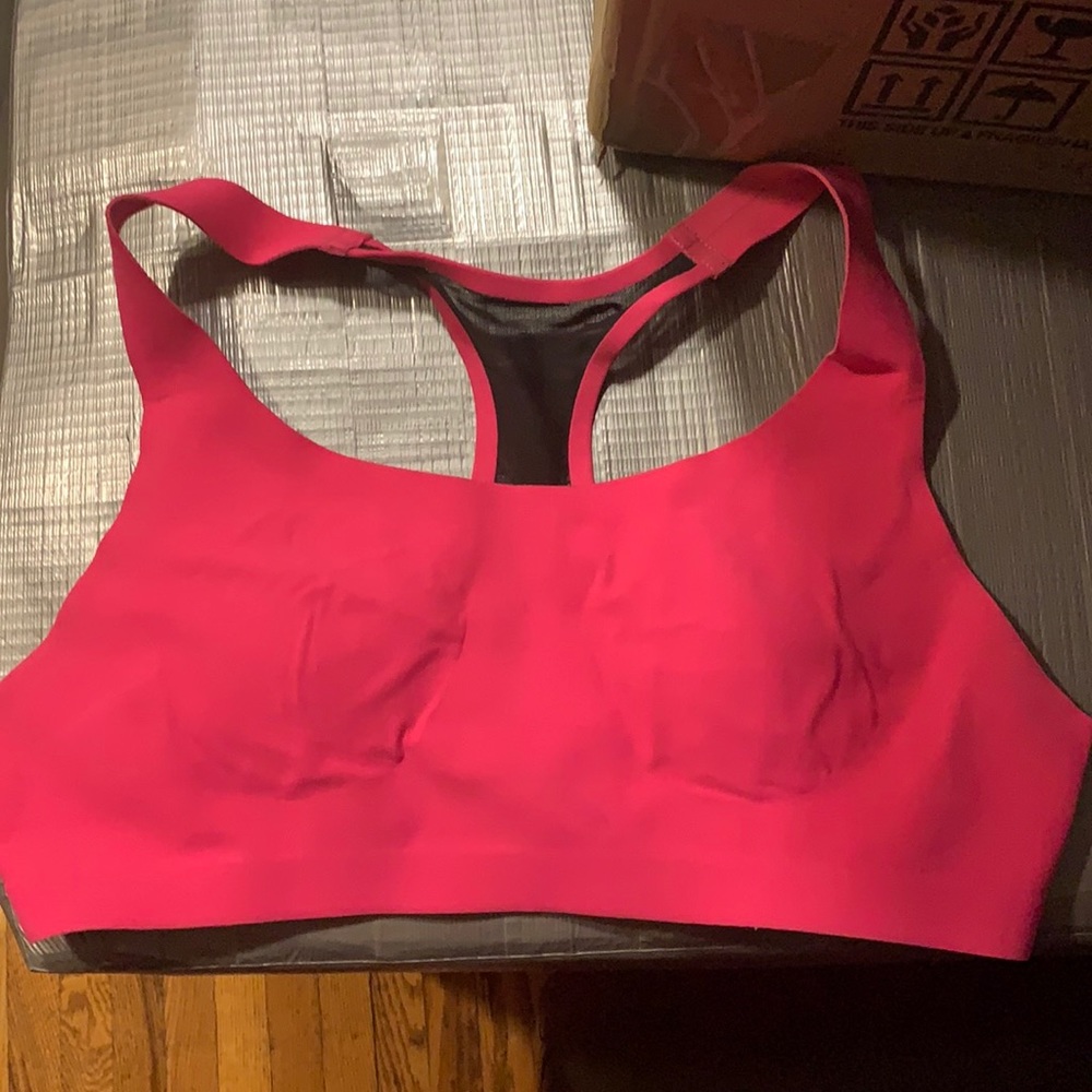 Lululemon sport bra